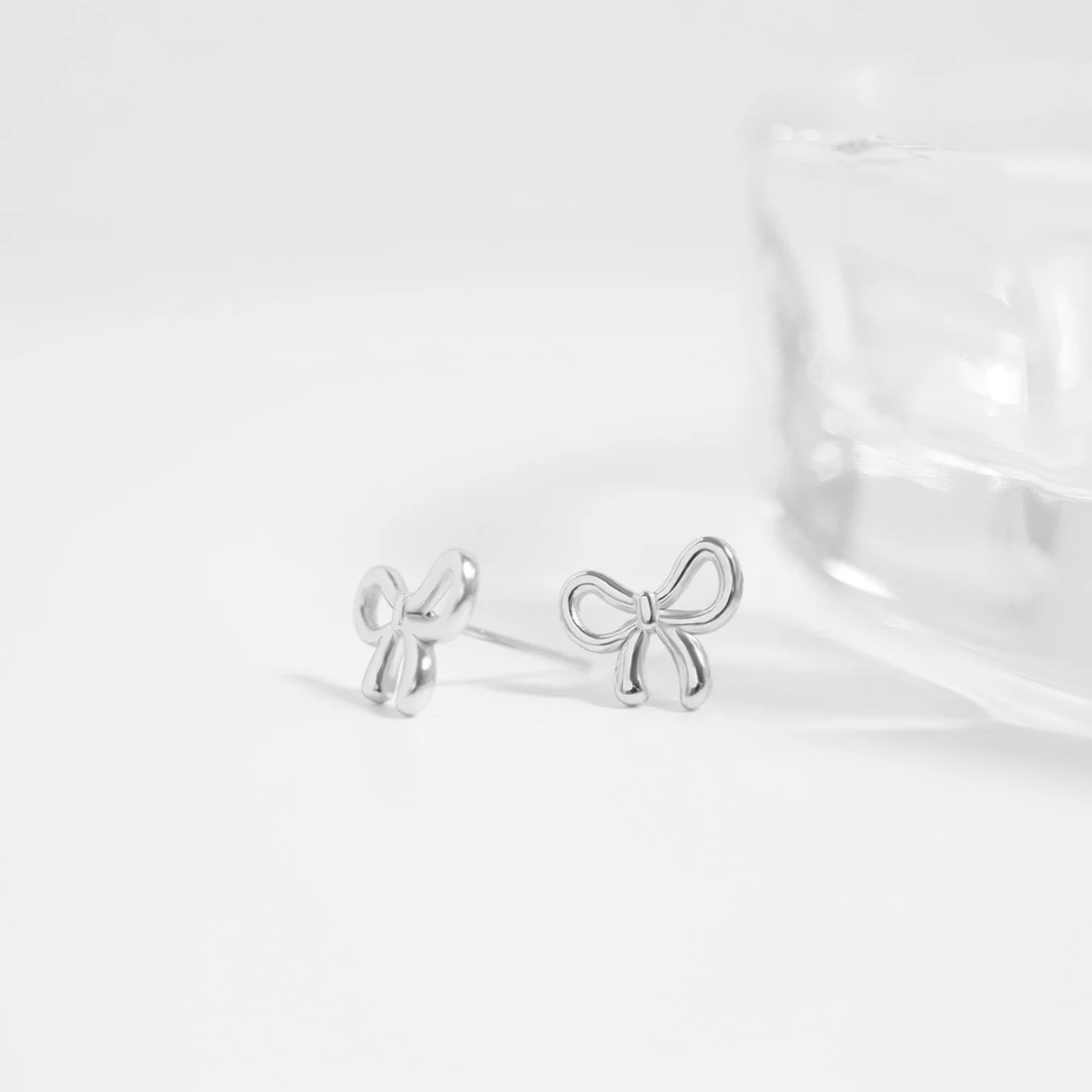 Bow Stud Earrings (2 Colors)